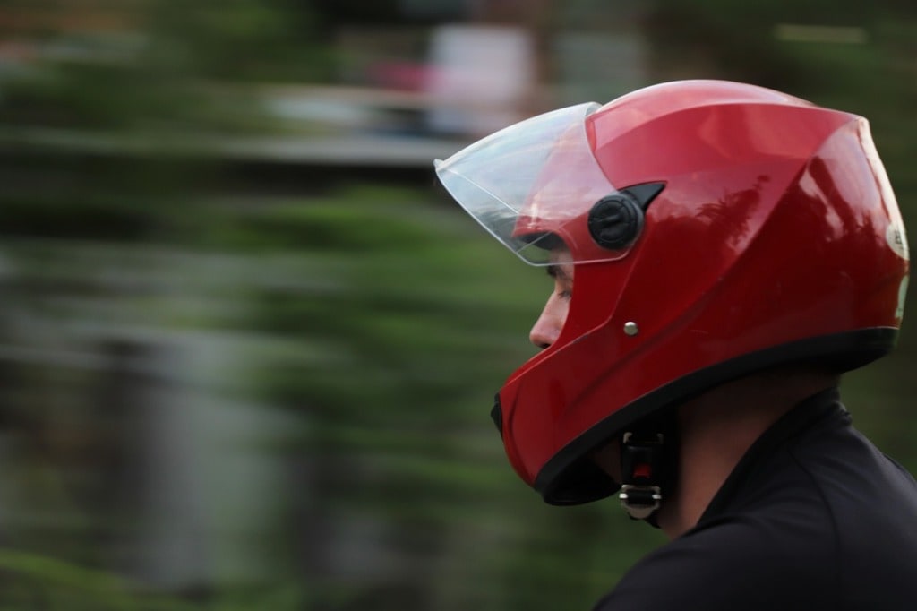 Comment vérifier la date de validité d'un casque moto
